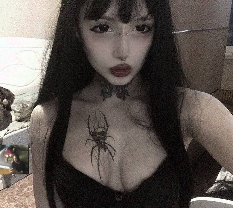 💦 ШКОДНИЦЫ РАЗДЕВАЮТ TG 18+